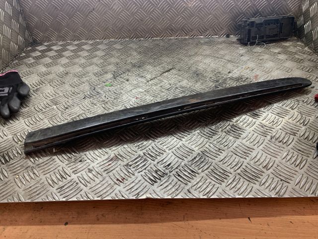 bontott MERCEDES-BENZ E-CLASS Jobb hátsó Ajtó Díszléc