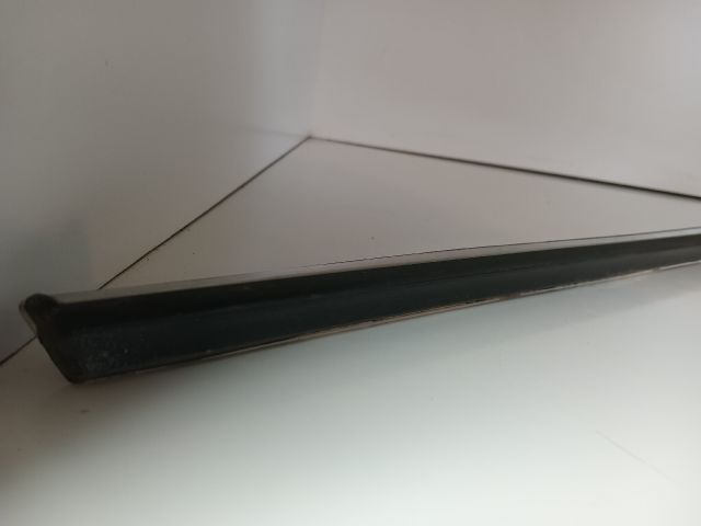 bontott MERCEDES-BENZ E-CLASS Jobb hátsó Ajtó Díszléc