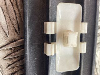 bontott MERCEDES-BENZ E-CLASS Jobb hátsó Ajtó Díszléc