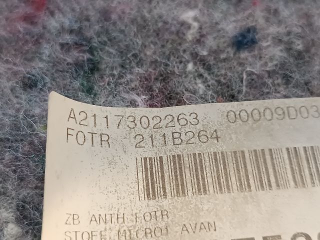 bontott MERCEDES-BENZ E-CLASS Jobb hátsó Ajtó Kárpit