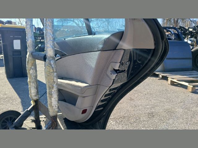 bontott MERCEDES-BENZ E-CLASS Jobb hátsó Ajtó (Részeivel)