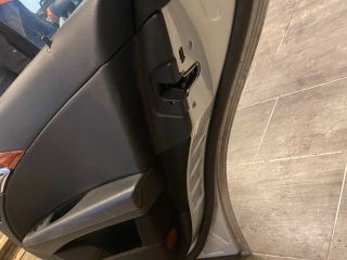 bontott MERCEDES-BENZ E-CLASS Jobb hátsó Ajtó (Részeivel)