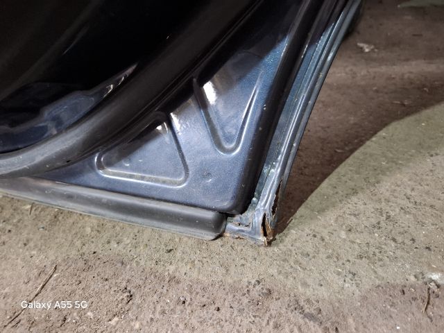 bontott MERCEDES-BENZ E-CLASS Jobb hátsó Ajtó (Részeivel)