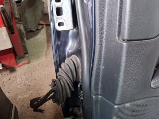 bontott MERCEDES-BENZ E-CLASS Jobb hátsó Ajtó (Részeivel)