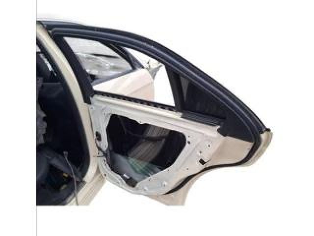 bontott MERCEDES-BENZ E-CLASS Jobb hátsó Ajtó (Üres lemez)