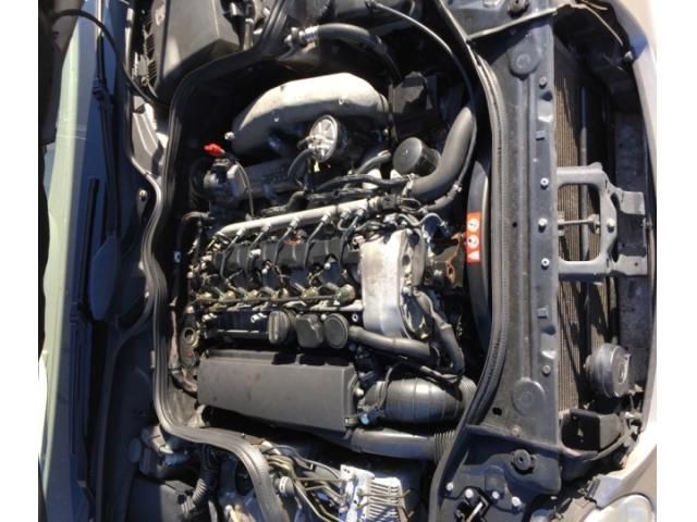 bontott MERCEDES-BENZ E-CLASS Jobb hátsó Ajtó (Üres lemez)