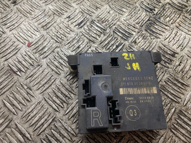 bontott MERCEDES-BENZ E-CLASS Jobb hátsó Ajtó Vezérlőegység