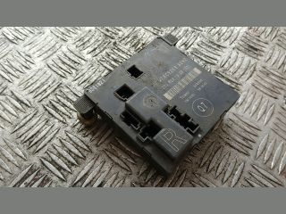 bontott MERCEDES-BENZ E-CLASS Jobb hátsó Ajtó Vezérlőegység