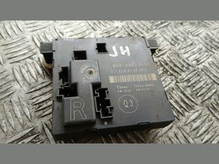 bontott MERCEDES-BENZ E-CLASS Jobb hátsó Ajtó Vezérlőegység