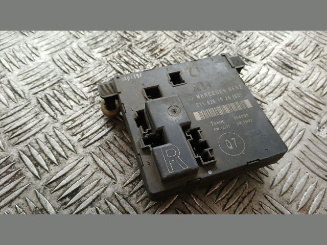 bontott MERCEDES-BENZ E-CLASS Jobb hátsó Ajtó Vezérlőegység