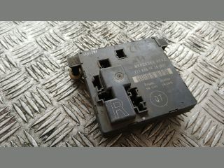 bontott MERCEDES-BENZ E-CLASS Jobb hátsó Ajtó Vezérlőegység