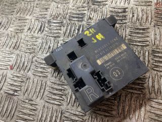 bontott MERCEDES-BENZ E-CLASS Jobb hátsó Ajtó Vezérlőegység