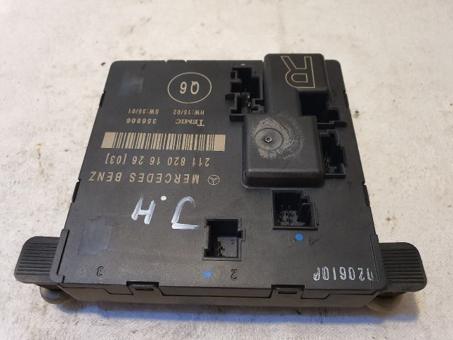 bontott MERCEDES-BENZ E-CLASS Jobb hátsó Ajtó Vezérlőegység