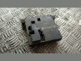 bontott MERCEDES-BENZ E-CLASS Jobb hátsó Ajtó Vezérlőegység