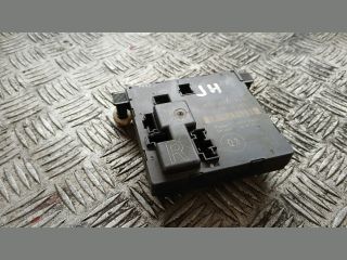 bontott MERCEDES-BENZ E-CLASS Jobb hátsó Ajtó Vezérlőegység