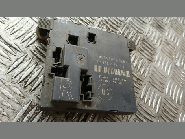 bontott MERCEDES-BENZ E-CLASS Jobb hátsó Ajtó Vezérlőegység