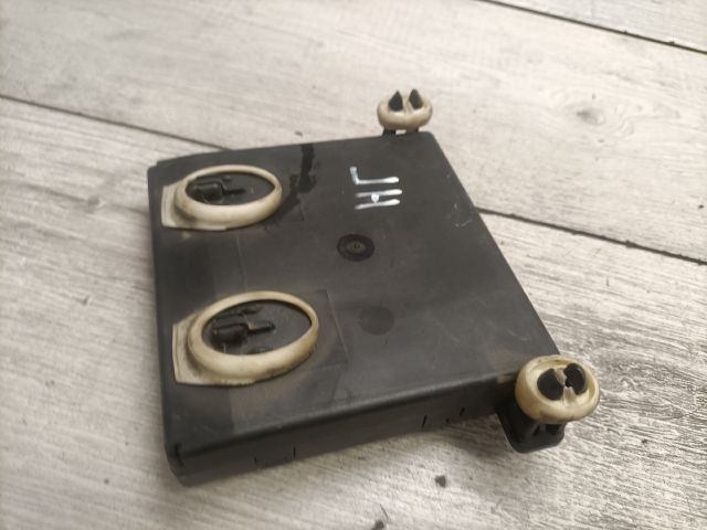 bontott MERCEDES-BENZ E-CLASS Jobb hátsó Ajtó Vezérlőegység