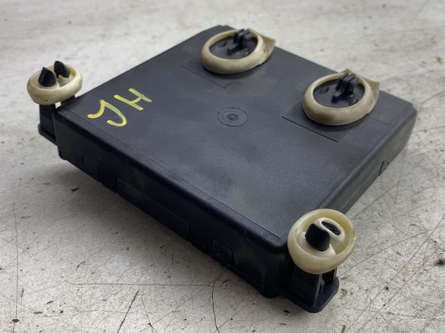 bontott MERCEDES-BENZ E-CLASS Jobb hátsó Ajtó Vezérlőegység