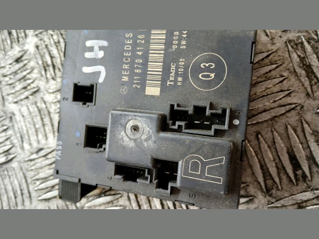 bontott MERCEDES-BENZ E-CLASS Jobb hátsó Ajtó Vezérlőegység