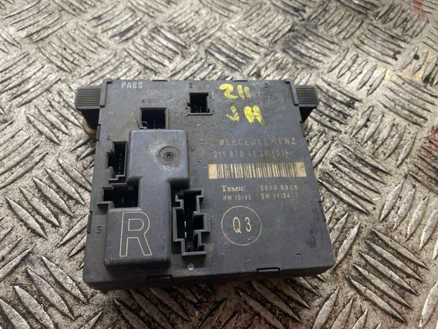 bontott MERCEDES-BENZ E-CLASS Jobb hátsó Ajtó Vezérlőegység