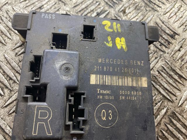 bontott MERCEDES-BENZ E-CLASS Jobb hátsó Ajtó Vezérlőegység