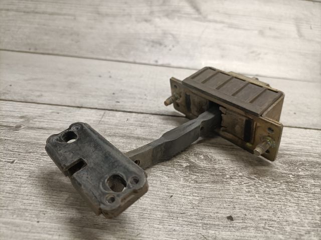 bontott MERCEDES-BENZ E-CLASS Jobb hátsó Ajtóhatároló