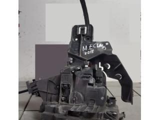 bontott MERCEDES-BENZ E-CLASS Jobb hátsó Ajtózár