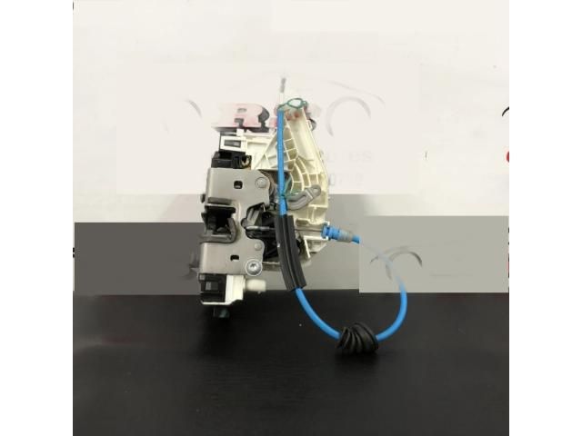 bontott MERCEDES-BENZ E-CLASS Jobb hátsó Ajtózár