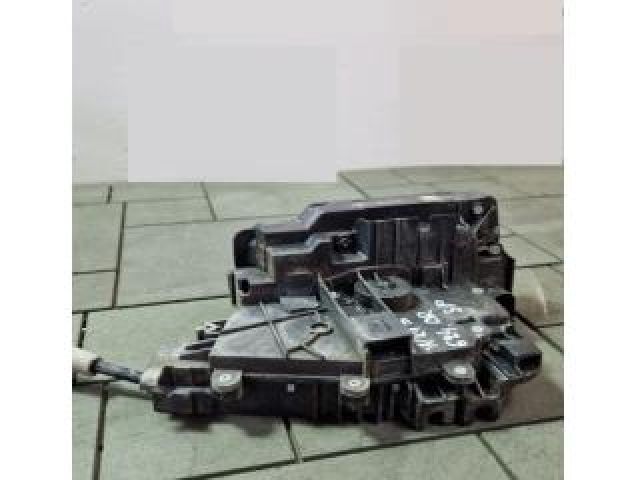 bontott MERCEDES-BENZ E-CLASS Jobb hátsó Ajtózár