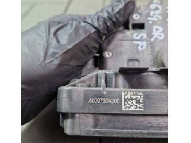 bontott MERCEDES-BENZ E-CLASS Jobb hátsó Ajtózár