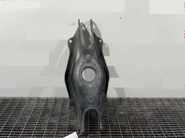 bontott MERCEDES-BENZ E-CLASS Jobb hátsó Alsó Lengőkar