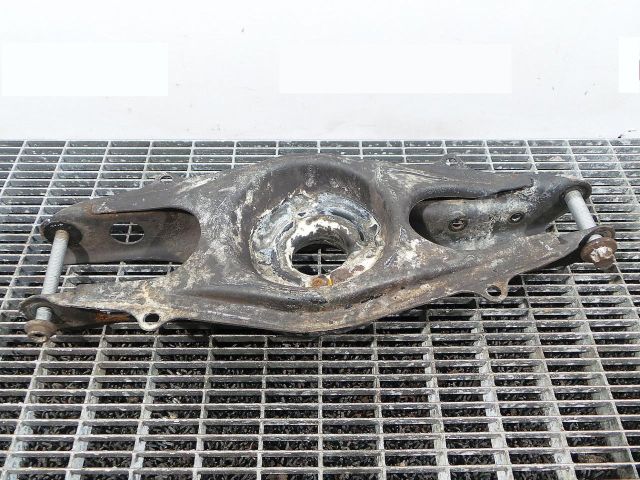 bontott MERCEDES-BENZ E-CLASS Jobb hátsó Alsó Lengőkar