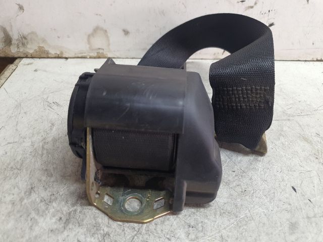 bontott MERCEDES-BENZ E-CLASS Jobb hátsó Biztonsági Öv