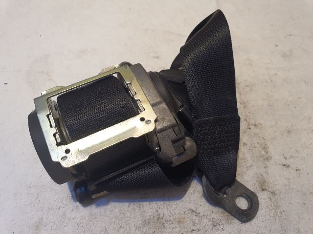 bontott MERCEDES-BENZ E-CLASS Jobb hátsó Biztonsági Öv