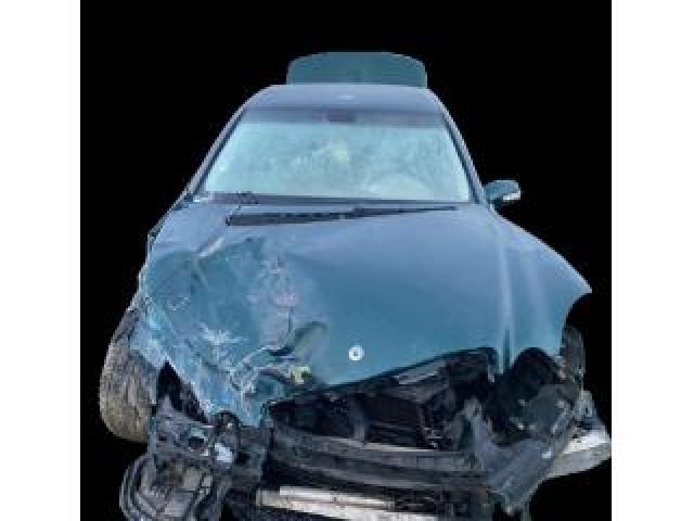 bontott MERCEDES-BENZ E-CLASS Jobb hátsó Felső Zsanér