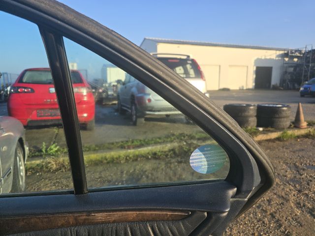 bontott MERCEDES-BENZ E-CLASS Jobb hátsó Fixüveg (Ajtóban)
