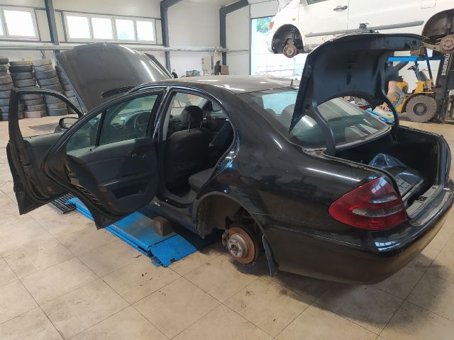 bontott MERCEDES-BENZ E-CLASS Jobb hátsó Hangszóró