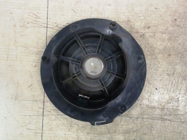 bontott MERCEDES-BENZ E-CLASS Jobb hátsó Hangszóró