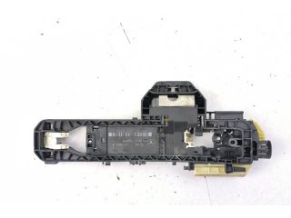 bontott MERCEDES-BENZ E-CLASS Jobb hátsó Külső Kilincsfészek