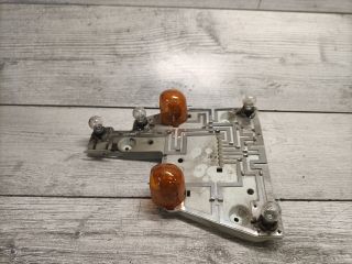 bontott MERCEDES-BENZ E-CLASS Jobb Hátsó Lámpa Foglalat