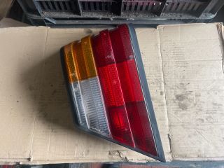 bontott MERCEDES-BENZ E-CLASS Jobb Hátsó Lámpa