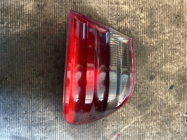 bontott MERCEDES-BENZ E-CLASS Jobb Hátsó Lámpa