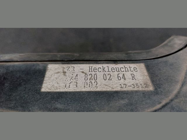 bontott MERCEDES-BENZ E-CLASS Jobb Hátsó Lámpa