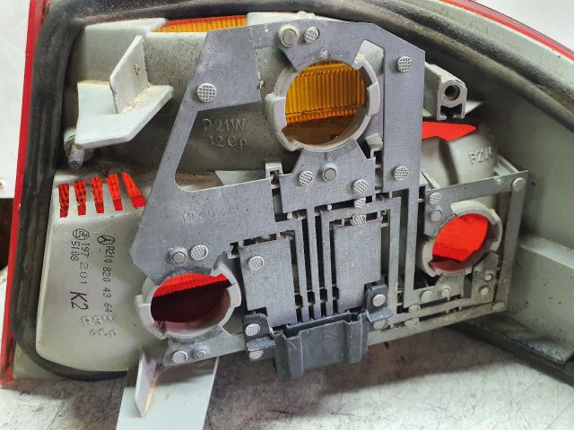 bontott MERCEDES-BENZ E-CLASS Jobb Hátsó Lámpa