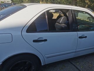 bontott MERCEDES-BENZ E-CLASS Jobb Hátsó Lámpa