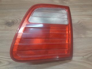 bontott MERCEDES-BENZ E-CLASS Jobb Hátsó Lámpa