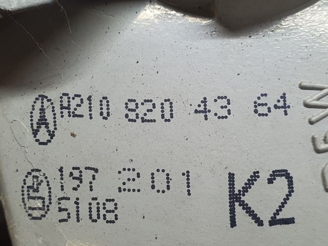 bontott MERCEDES-BENZ E-CLASS Jobb Hátsó Lámpa