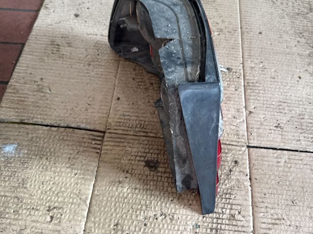 bontott MERCEDES-BENZ E-CLASS Jobb Hátsó Lámpa