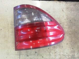 bontott MERCEDES-BENZ E-CLASS Jobb Hátsó Lámpa