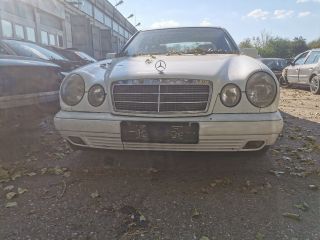 bontott MERCEDES-BENZ E-CLASS Jobb Hátsó Lámpa